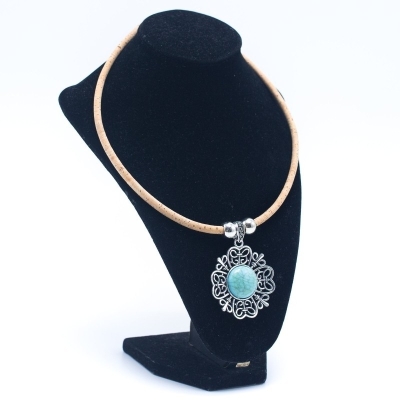 Collana originale in sughero con pendente N-167