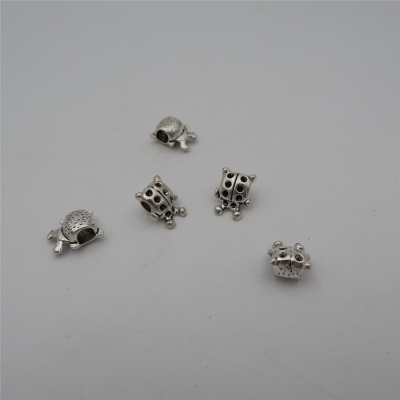 10 pz Per 5mm Rotondo In Pelle Argento Antico Coccinella Forniture di Gioielli Risultati Dei Gioielli D-5-5-53